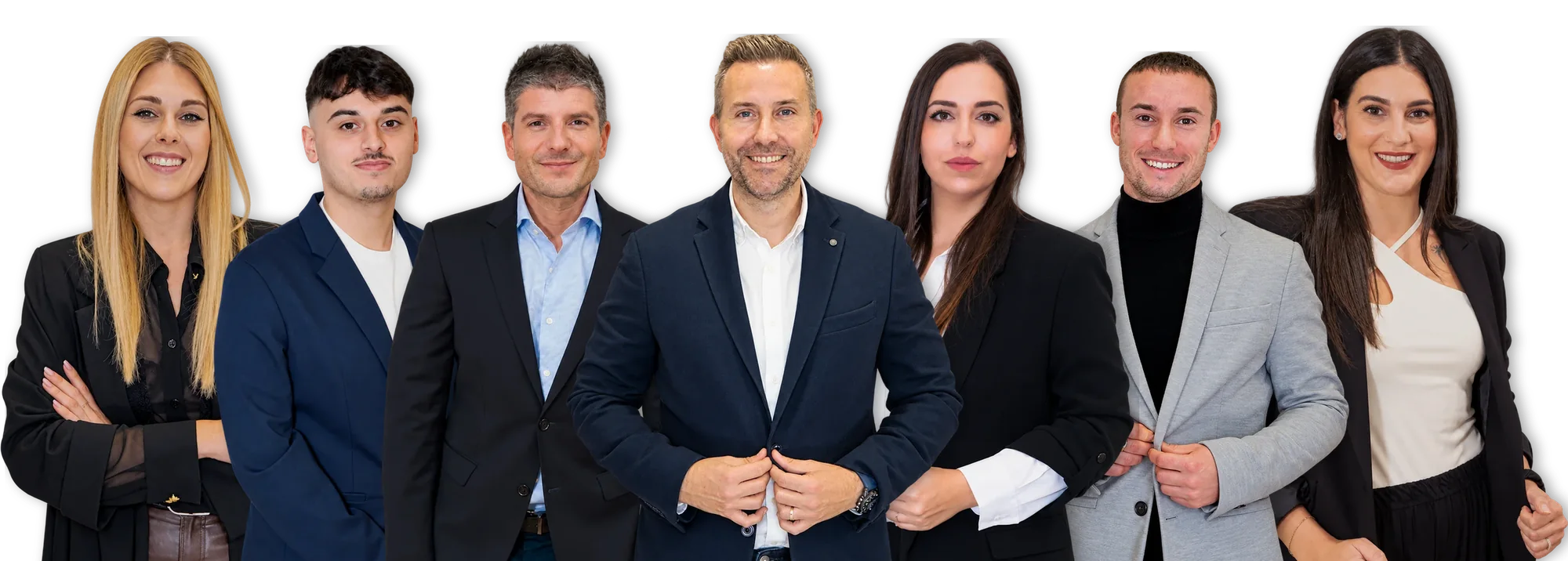 Josep Arribas, Joan Font y Marta Vallés, de dirección, con el equipo de autónomos de Asesoría Arribas en Badalona