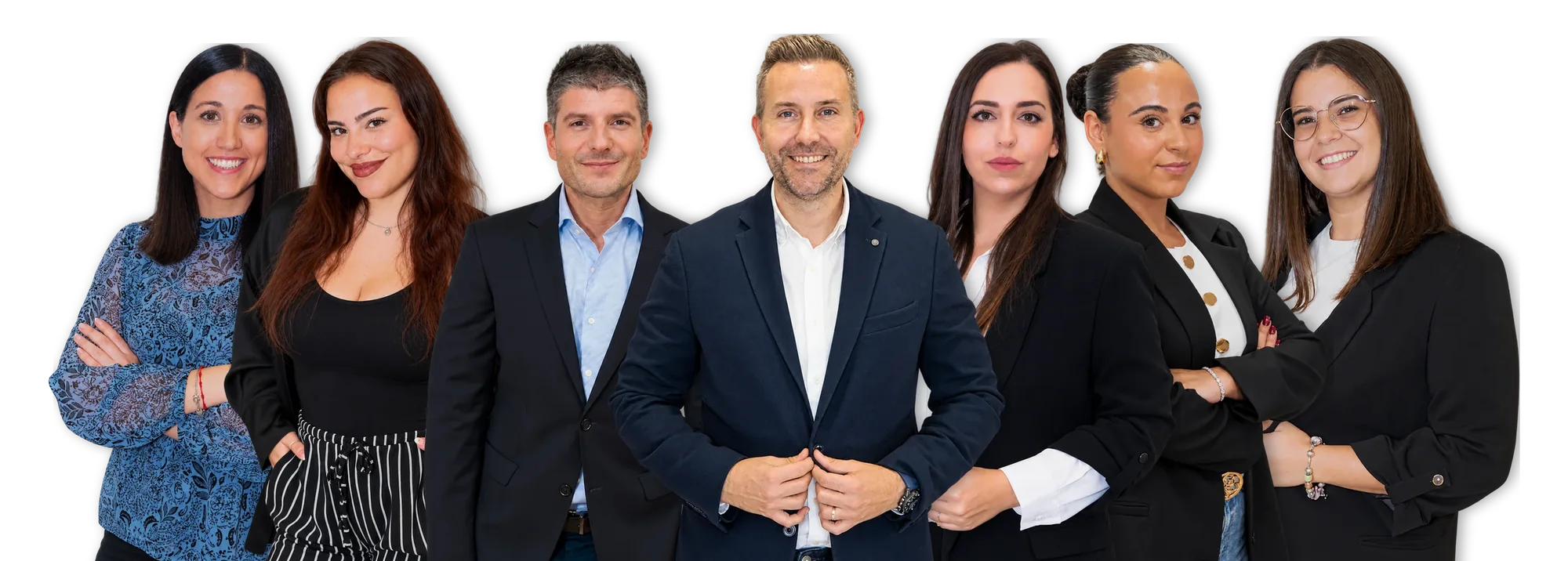 Josep Arribas, Joan Font y Marta Vallés, de dirección, con el equipo laboral de Asesoría Arribas en Badalona