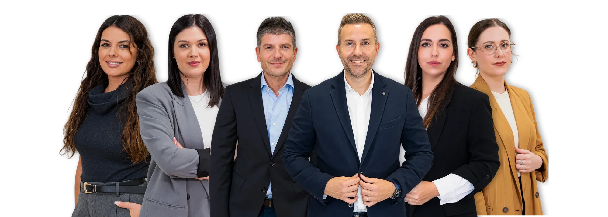Josep Arribas, Joan Font y Marta Vallés, de dirección, con el equipo de herencias de Asesoría Arribas en Badalona