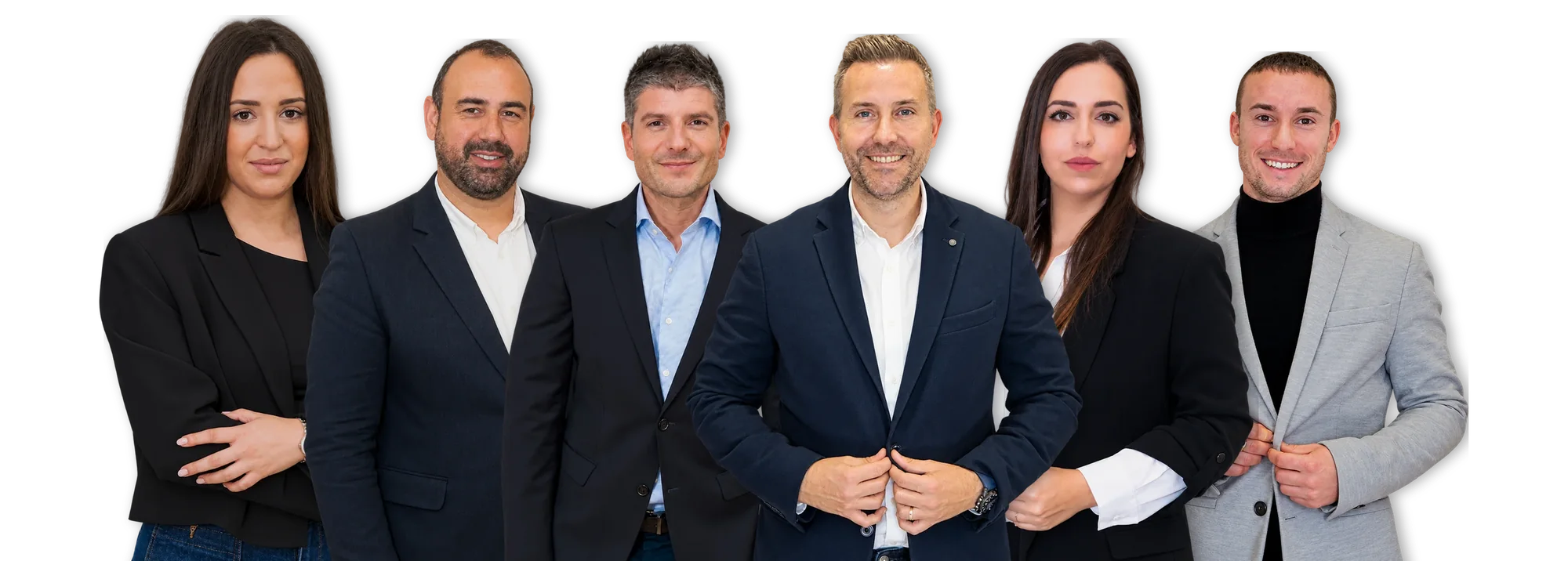 Josep Arribas, Joan Font y Marta Vallés, de dirección, con el equipo inmobiliario de Asesoría Arribas en Badalona