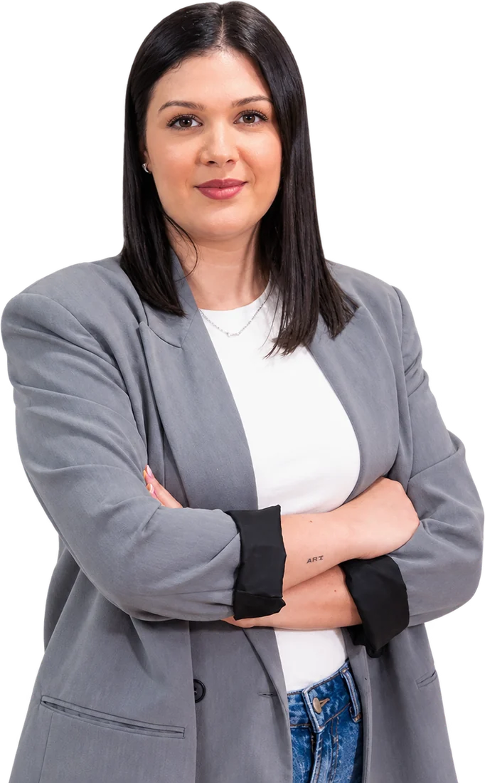 Beatriz Salcedo, Oficial de Herencias en Asesoría Arribas